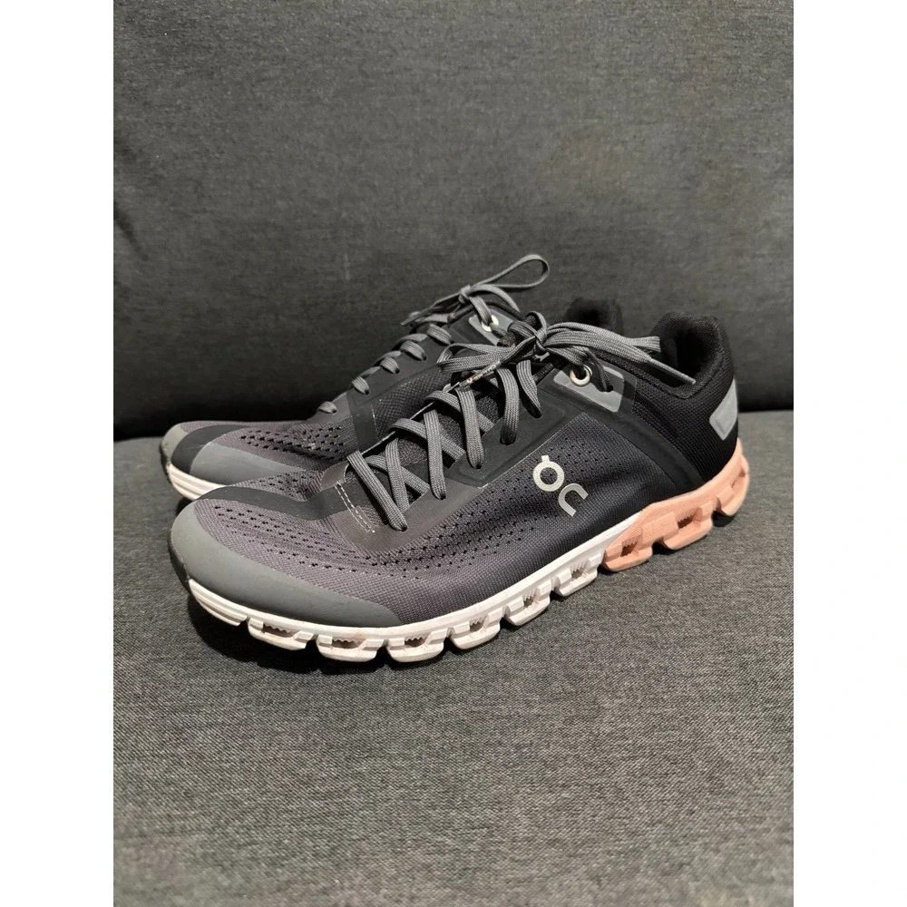 On Cloudflow Womens Size 9 Gray Black Athletic Running Walking Shoes Sneakers